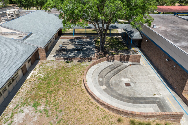 Talbot Elementary School boast outside seating for a breath of fresh air.