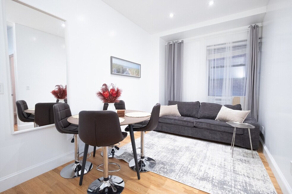 230 W 113th St unit ID1031995P, New York, NY 10026 - photo 1