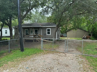 306 Sutton St, San Leon, TX 77539