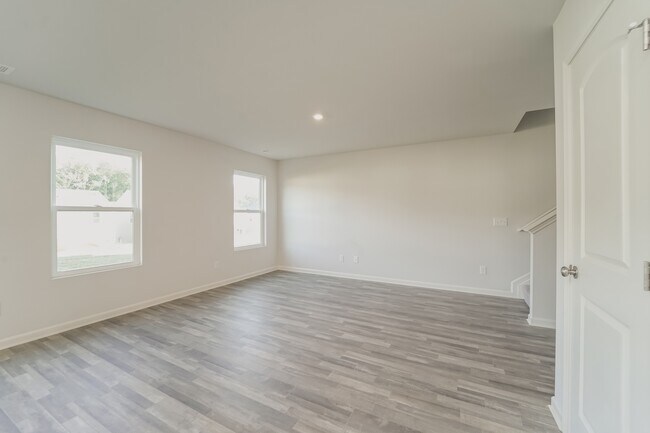 671 Farmstead Trail, Inman, SC 29349 - photo 2