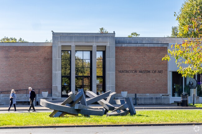 The Huntington Museum of Art is in the Southern Hills neighborhood of Huntington, WV.