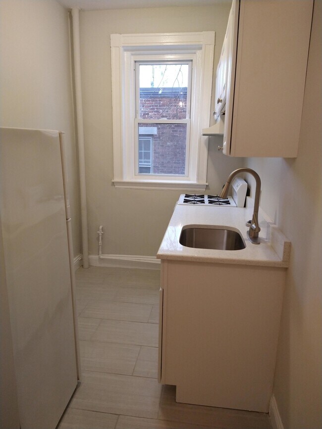 34 Edgerly Rd unit 25, Boston, MA 02115 - photo 4