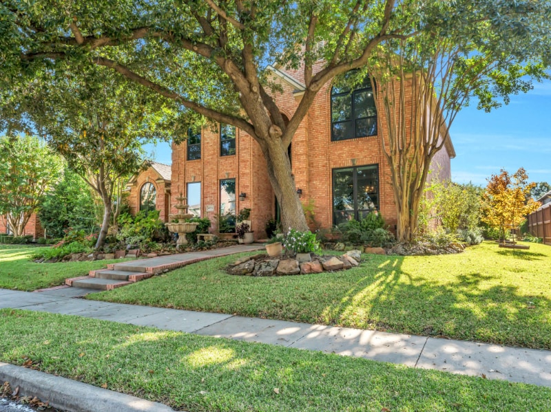 4552 Crosstimber Dr, Plano, TX 75093 - photo 1