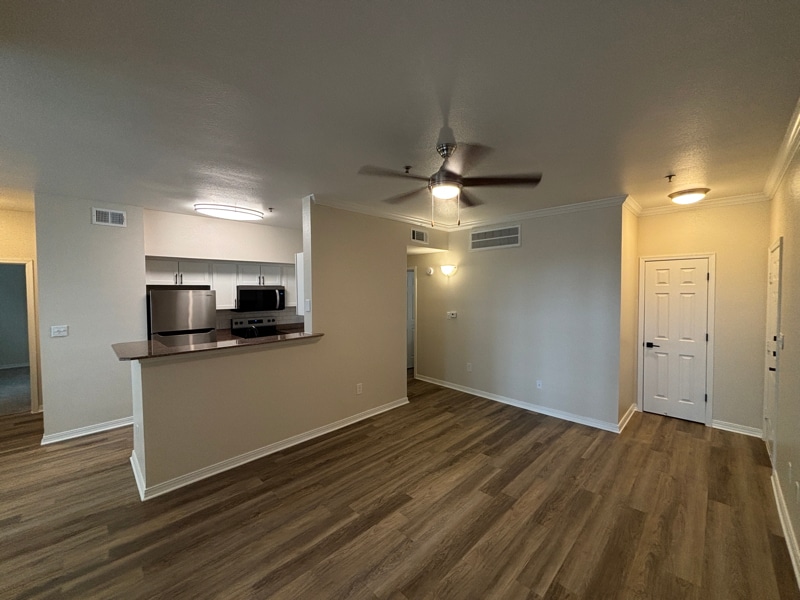 250 S Stagecoach Trail unit b3, San Marcos, TX 78666 - photo 1