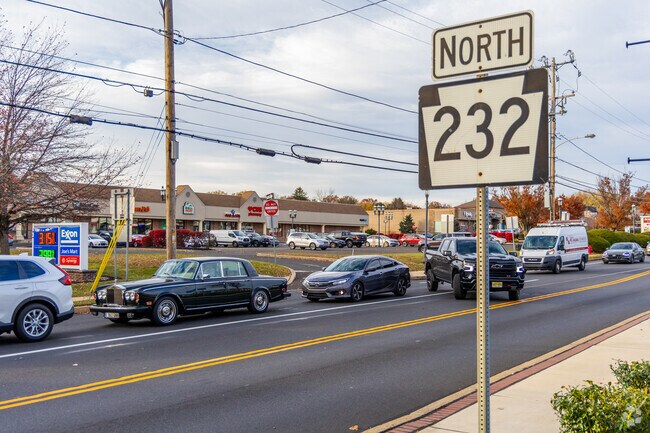 Route 232 connects Richboro to major highways and nearby towns.