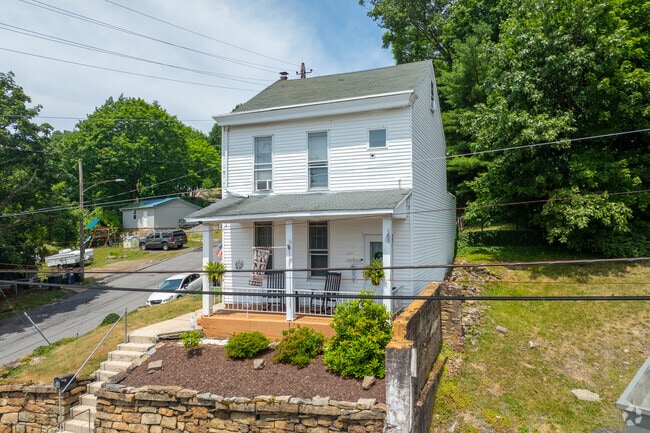 Single family homes are spread throughout Lawtons Hill.