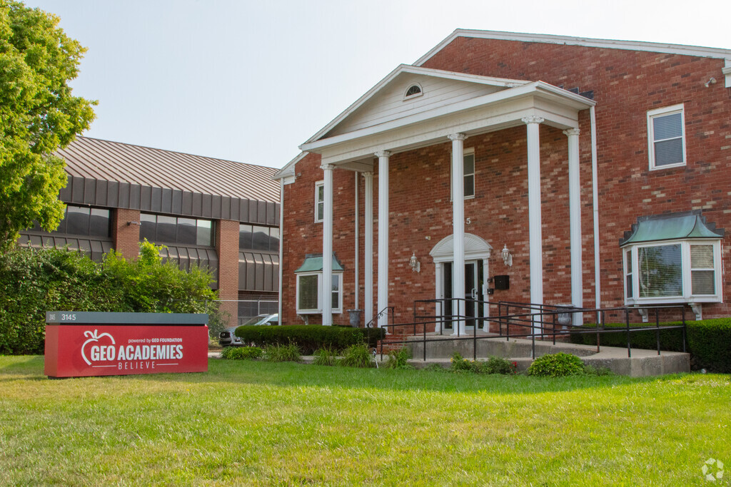 GEO Focus Academy sign and entrance in Mapleton-Fall Creek.