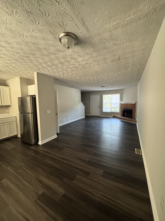 75 Davis Mill Ct, Lawrenceville, GA 30044 - photo 7