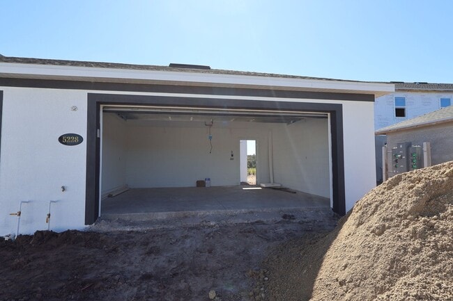 5228 Center Lake Ranch Blvd, Saint Cloud, FL 34771 - photo 7