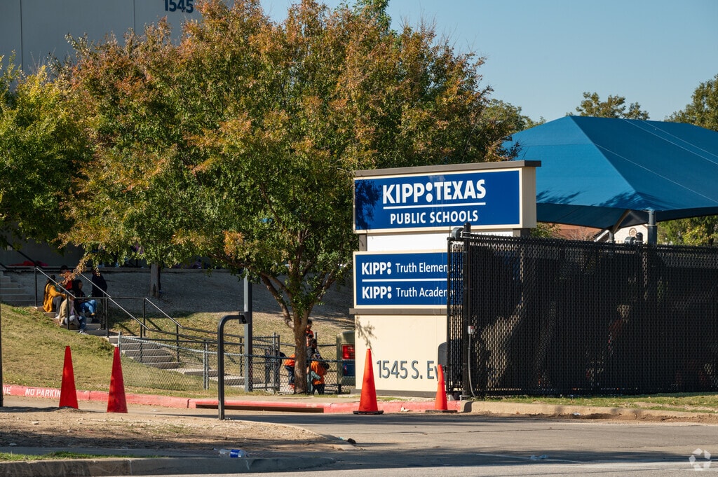 The KIPP Truth Elementary School believes that college readiness begins in kindergarten.