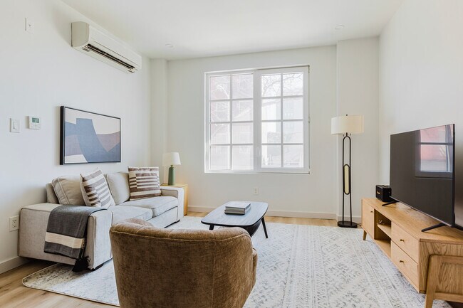 68 Gold St unit FL5-ID2189, Brooklyn, NY 11201 - photo 2