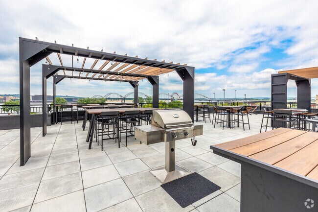 400 River, Davenport, IA 52801 - photo 4