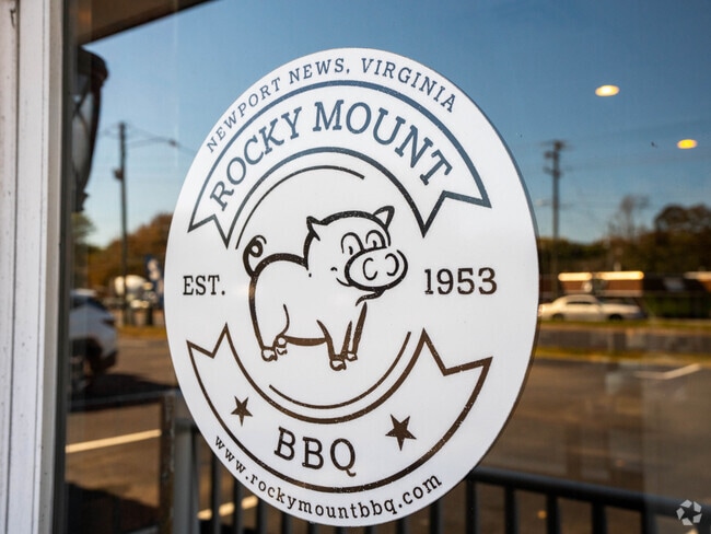 Rocky Mount BBQ offers southern style food for residents of Sedgefield.