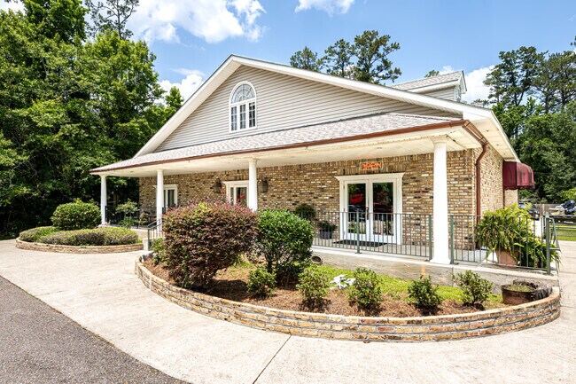 Stop in for casual fine dining at Janie Brown’s Restaurant in Lacombe.