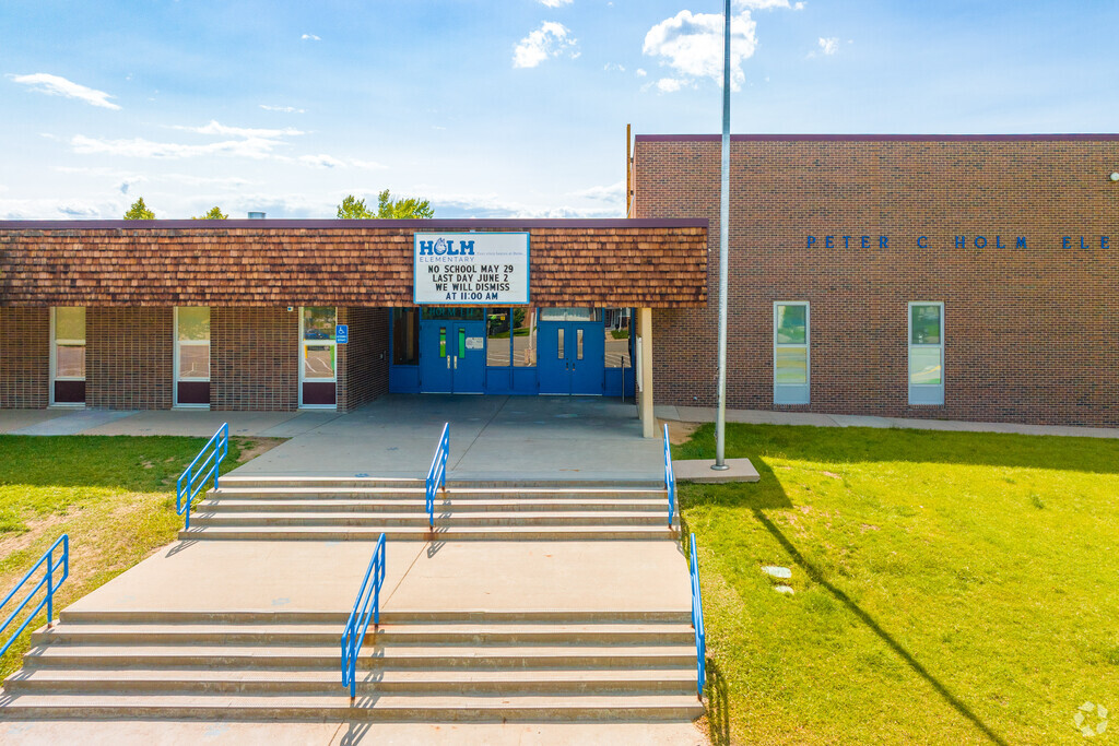 Holm Elementary School is a public pre-K and elementary school in Hampden.