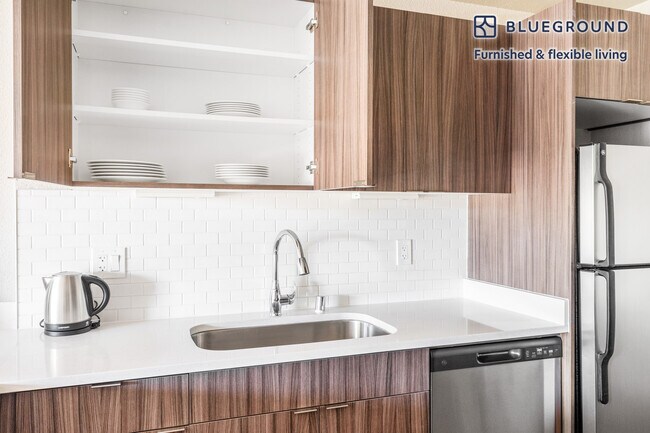 745 S Bernardo Ave unit FL3-ID842, Sunnyvale, CA 94087 - photo 7