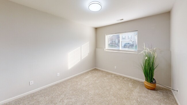 8944 Quest St, Omaha, NE 68122 - photo 3