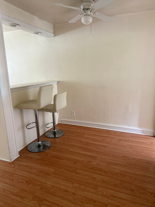 1338 E Mount Pleasant Ave unit 1, Philadelphia, PA 19150 - photo 5