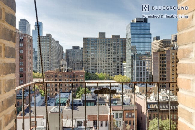 244 W 72nd St unit FL12-ID2066, New York, NY 10023 - photo 5