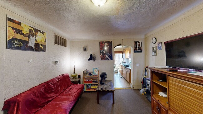 3208 Warsaw St, Toledo, OH 43608 - photo 2