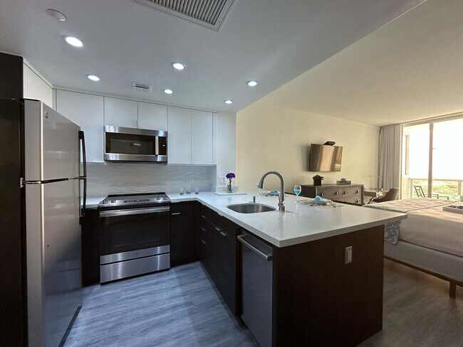 2889 Mcfarlane Rd unit ID1240597P, Miami, FL 33133 - photo 4