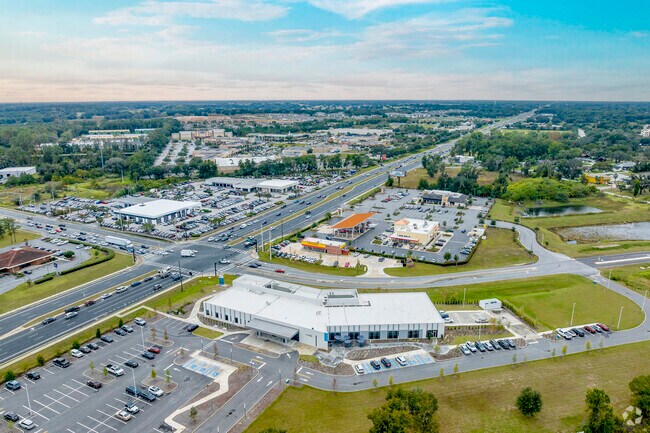 Downtown Fellowship offers residents a multitude of retail shops and restaurants.