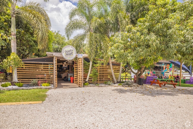 Farm-to-table produce and meats are available at the Southwest Ranches Farmers Market.