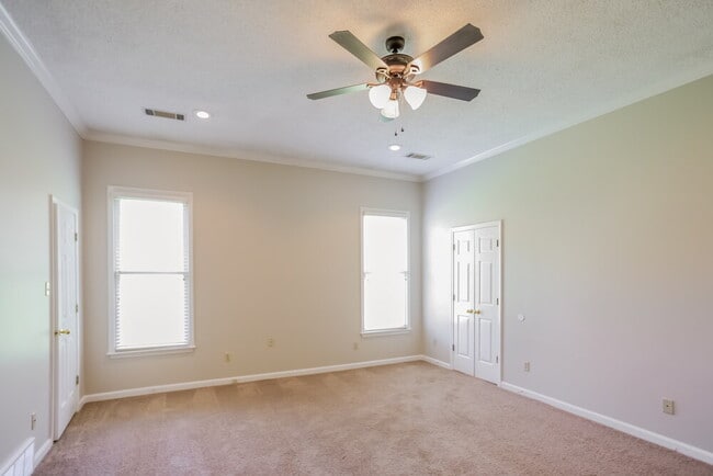 8818 Lybrook Cove E, Cordova, TN 38016 - photo 7