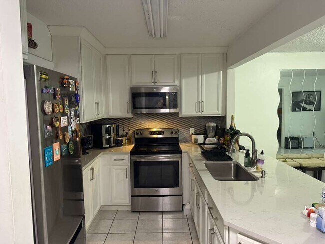 13701 SW 66th St unit B-101, Miami, FL 33183 - photo 2