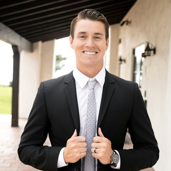 Agent Photo