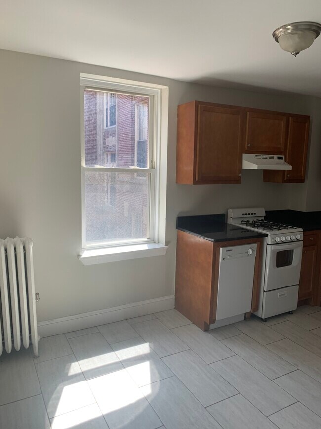 70 Joy St unit 16H, Boston, MA 02114 - photo 6