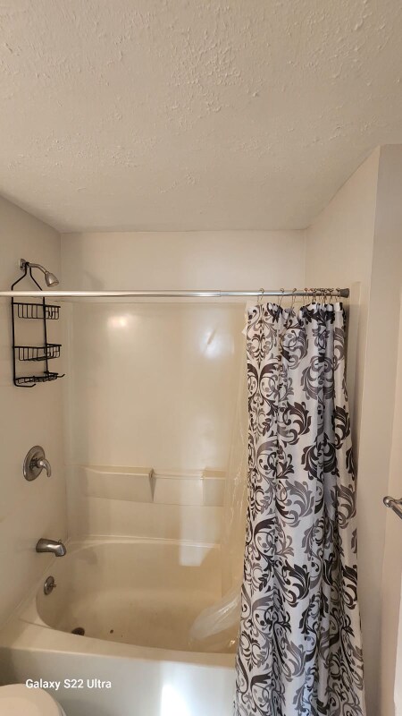 16108 Parkgrove Ave unit Upstairs, Cleveland, OH 44110 - photo 7