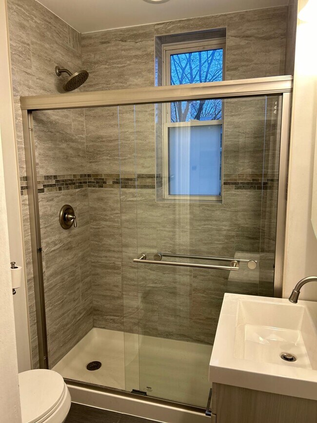 601 Highland Ave unit 601 Highland Apartme, Oak Park, IL 60304 - photo 5