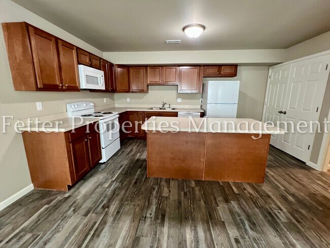 5230 Canyon Cir unit D, Newburgh, IN 47630 - photo 6