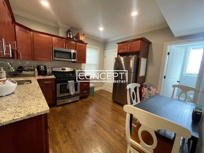 47 Beech Glen St unit 2, Roxbury, MA 02119 - photo 2