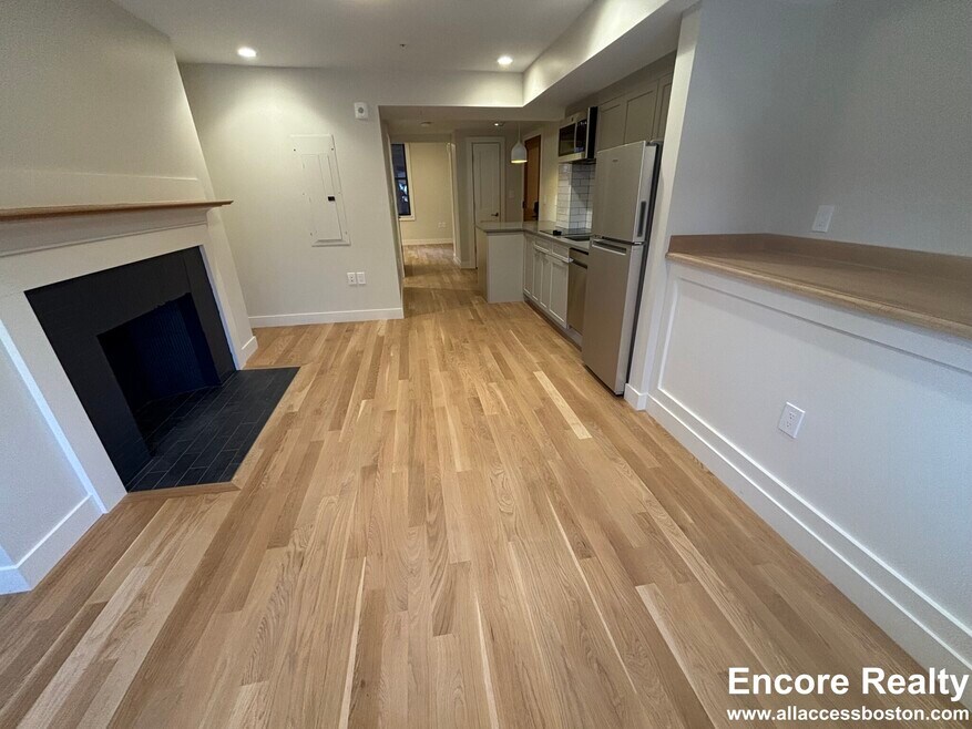 54 Jfk St unit 3, Cambridge, MA 02138 - photo 1