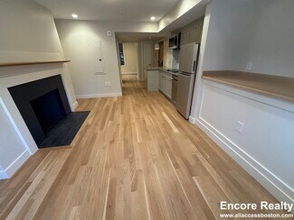 54 Jfk St Unit 3, Cambridge, MA 02138