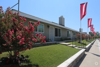 1300 Las Riendas Dr, La Habra, CA 90631