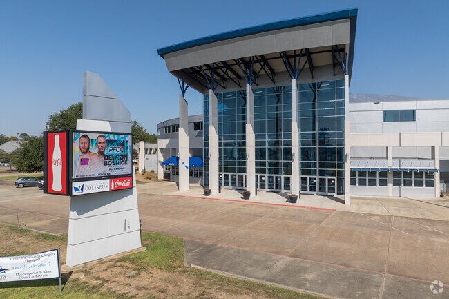 This multi-purpose facility hosts concerts, sports events, and community gatherings.