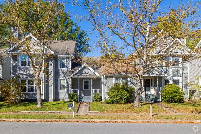 Single family duplexes are a unique style of homes found in Hunter's Square.