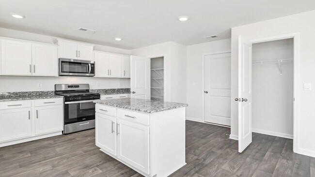 114 Kirkwood Ct, Orangeburg, SC 29118 - photo 7