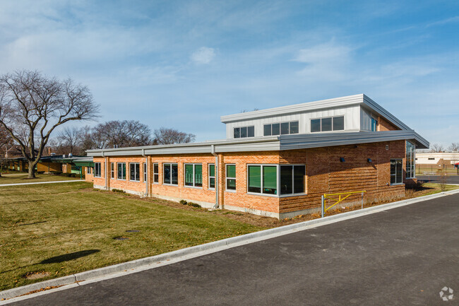 Raymond Benson Primary School has a student teacher ratio of 16 to 1.