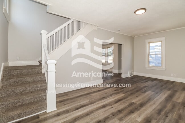 619 W Cleveland Ave, Elkhart, IN 46516 - photo 3