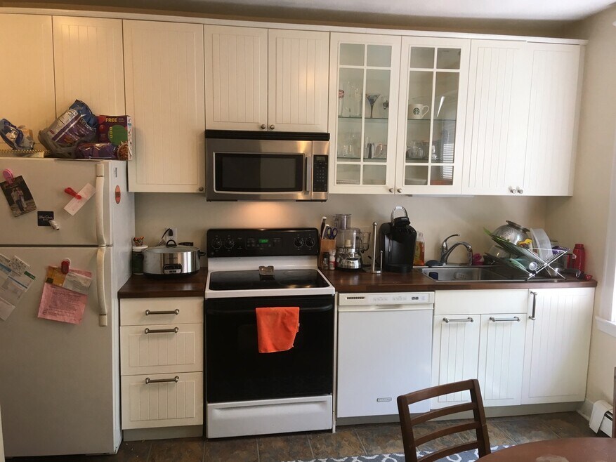 32 Ransom Rd unit 9, Brighton, MA 02135 - photo 1