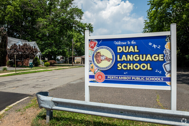 Dual Language School is a well rated public school in Fords, NJ.