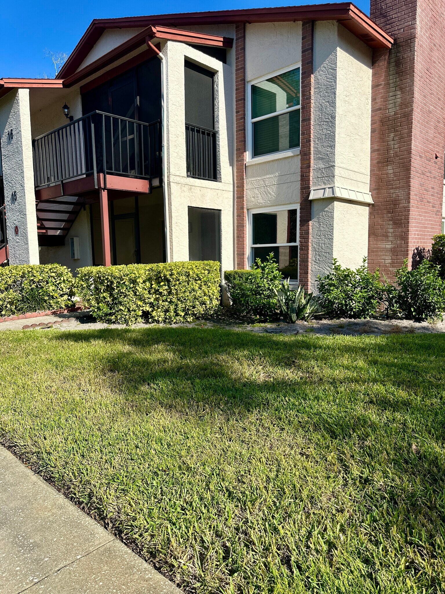 3455 Countryside Blvd unit 15, Clearwater, FL 33761 - photo 1