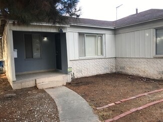 18427 Bessemer St, Tarzana, CA 91335