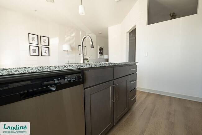 340 W 25th St unit 4106, Charlotte, NC 28206 - photo 7