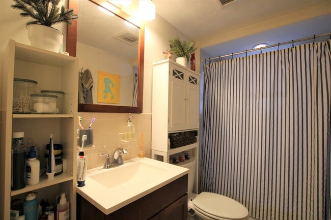 93 Hillside St unit 93 Hillside 3, Roxbury Crossing, MA 02120 - photo 2