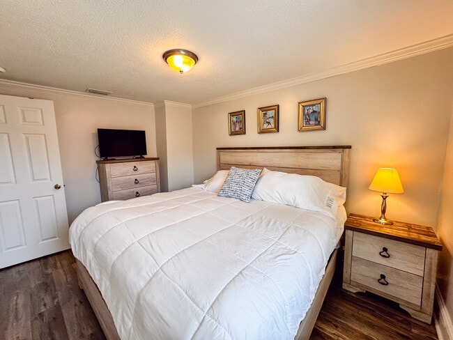 813 N Spair St, Thomasville, GA 31792 - photo 4